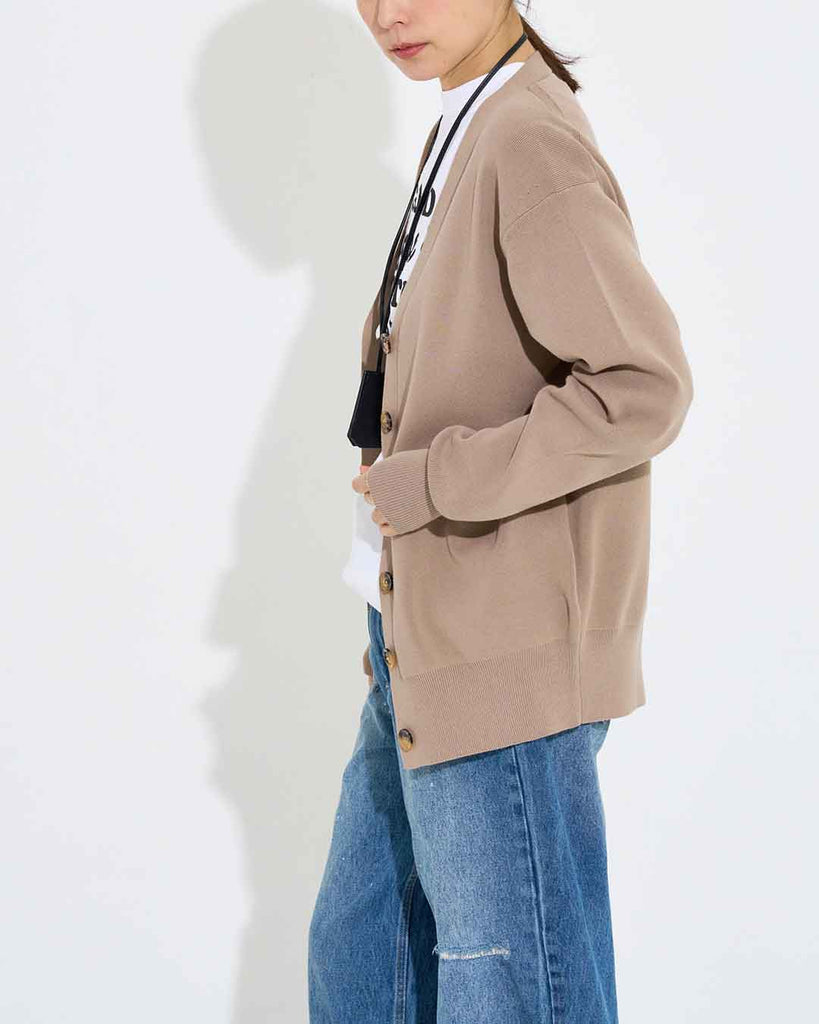 Model：168cm　着用サイズF