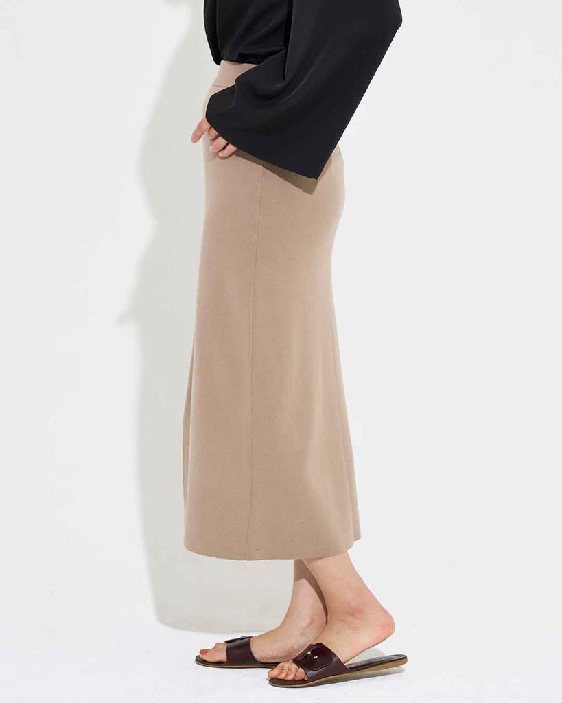 Model：168cm　着用サイズF