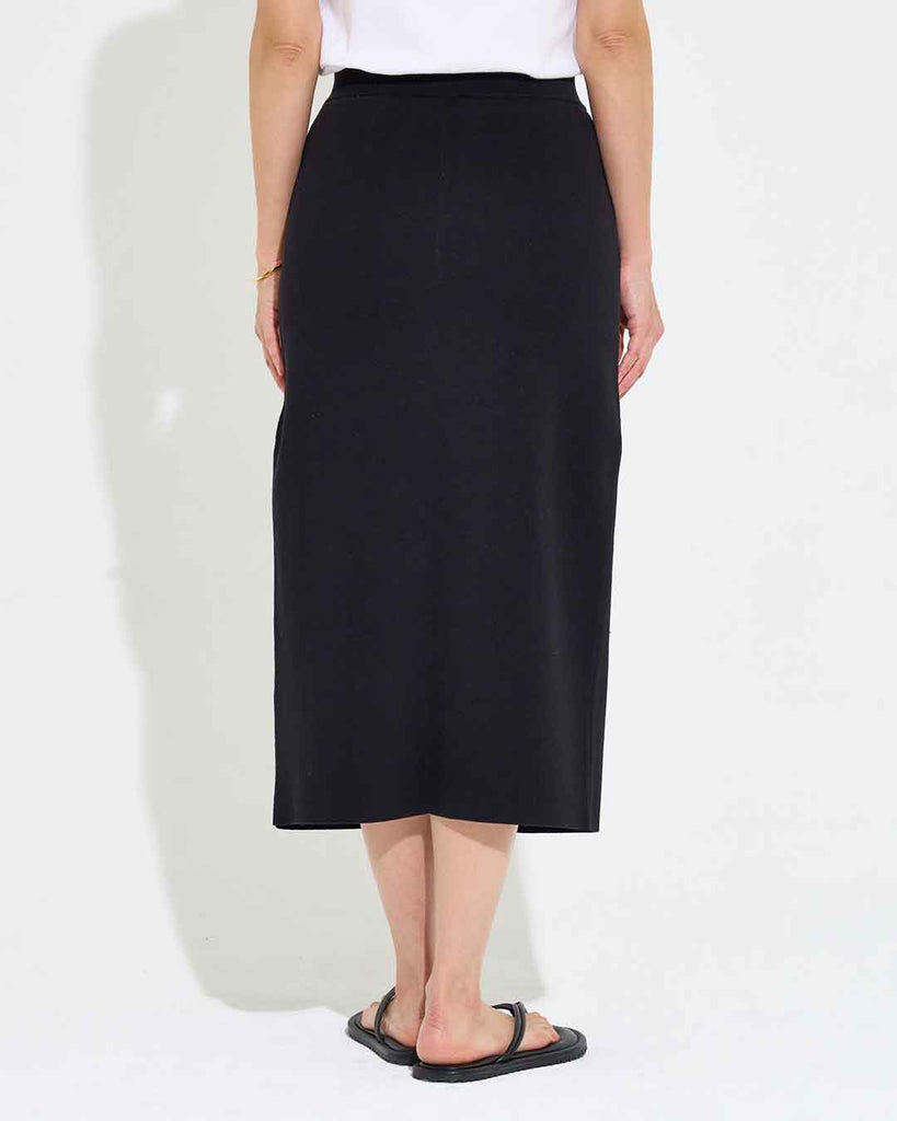 Model：168cm　着用サイズF