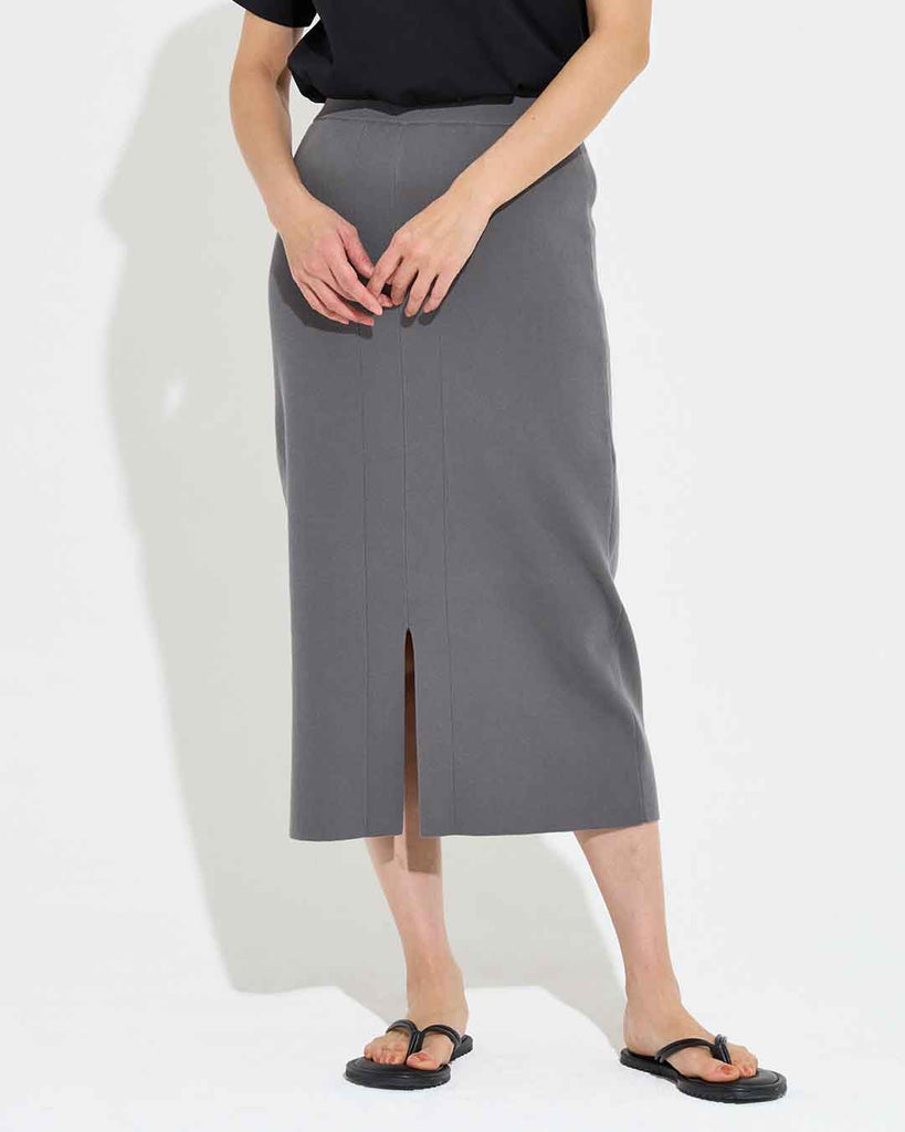 Model：168cm　着用サイズF