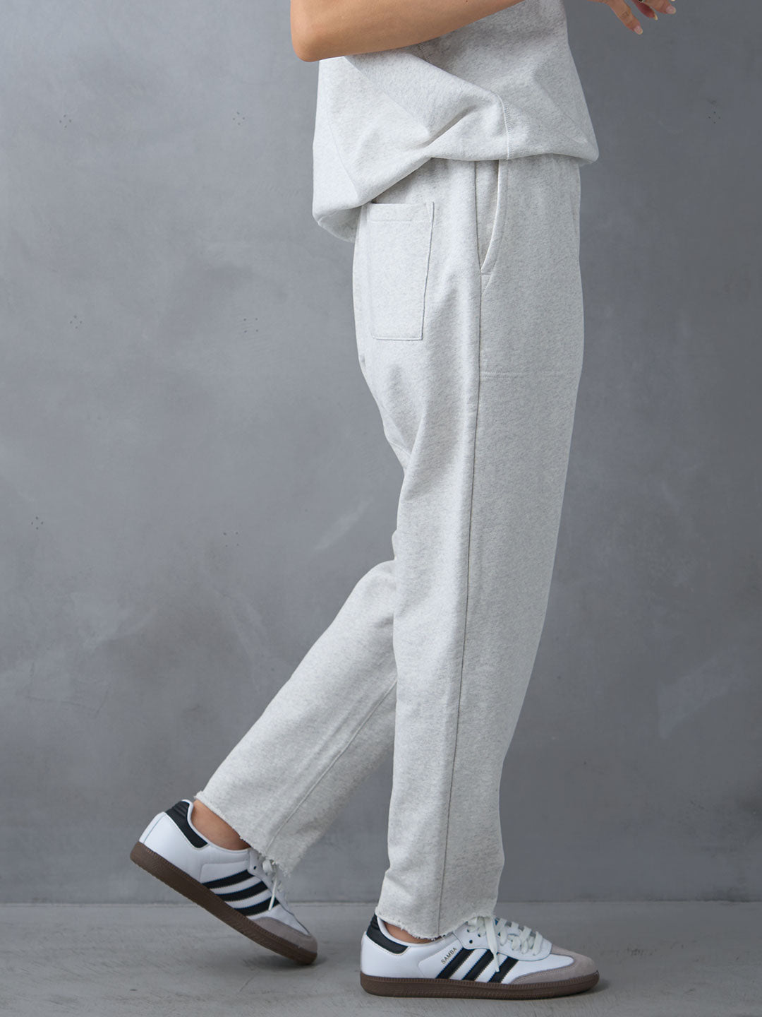 裏毛サルエルパンツ| Lazo_N33°（ラソエヌサーティスリー）の公式通販