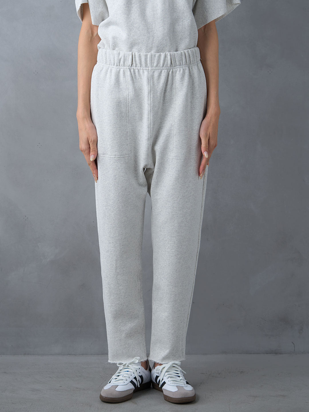 裏毛サルエルパンツ| Lazo_N33°（ラソエヌサーティスリー）の公式通販