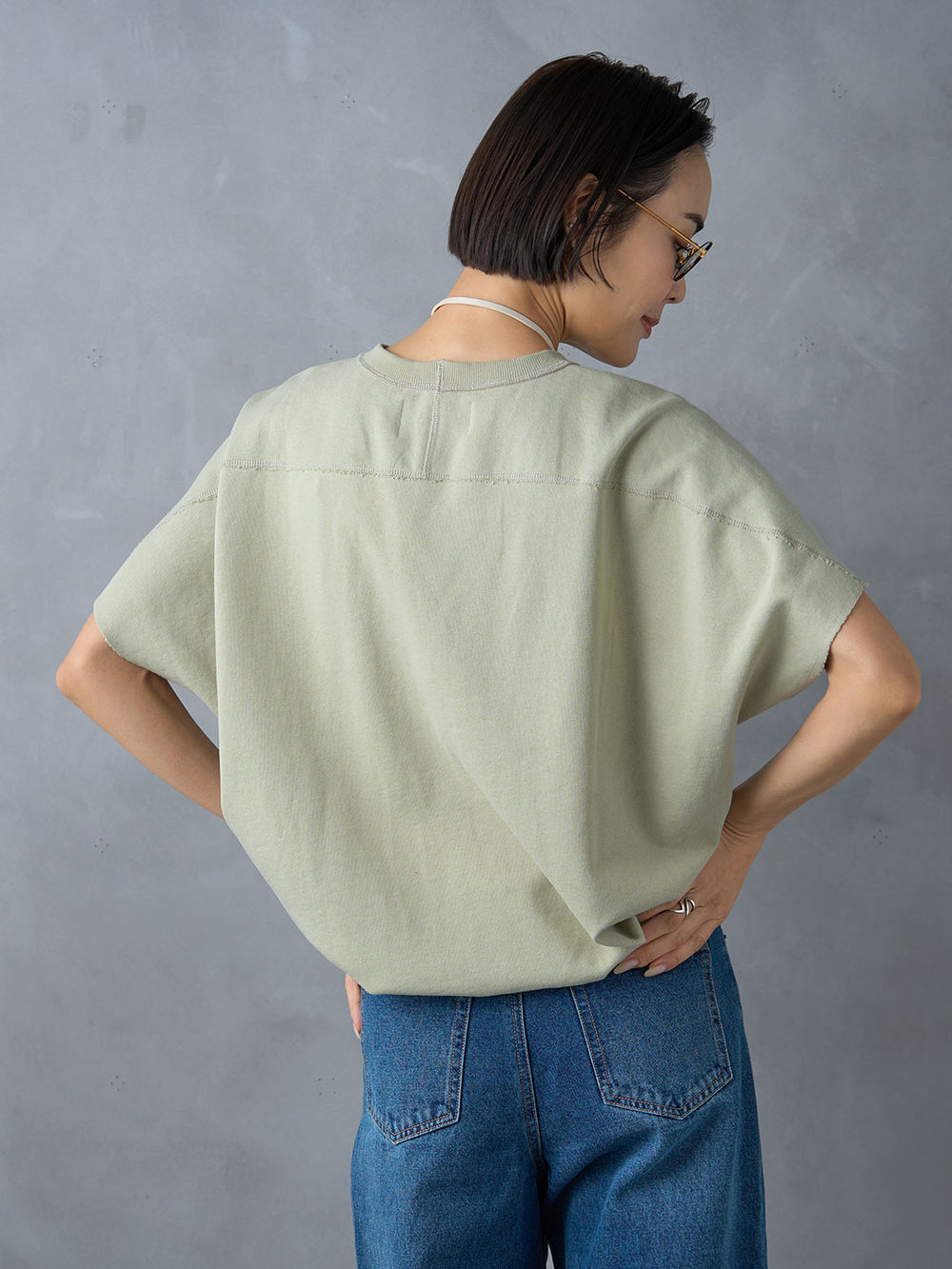 Model：171cm　着用サイズ：F