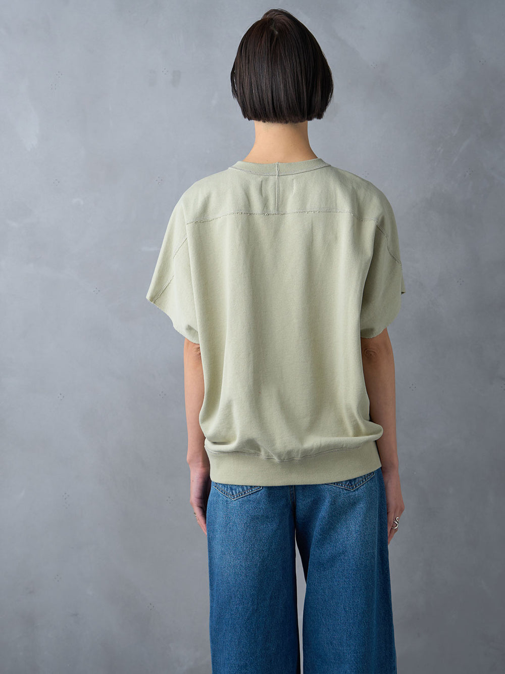 Model：171cm　着用サイズ：F