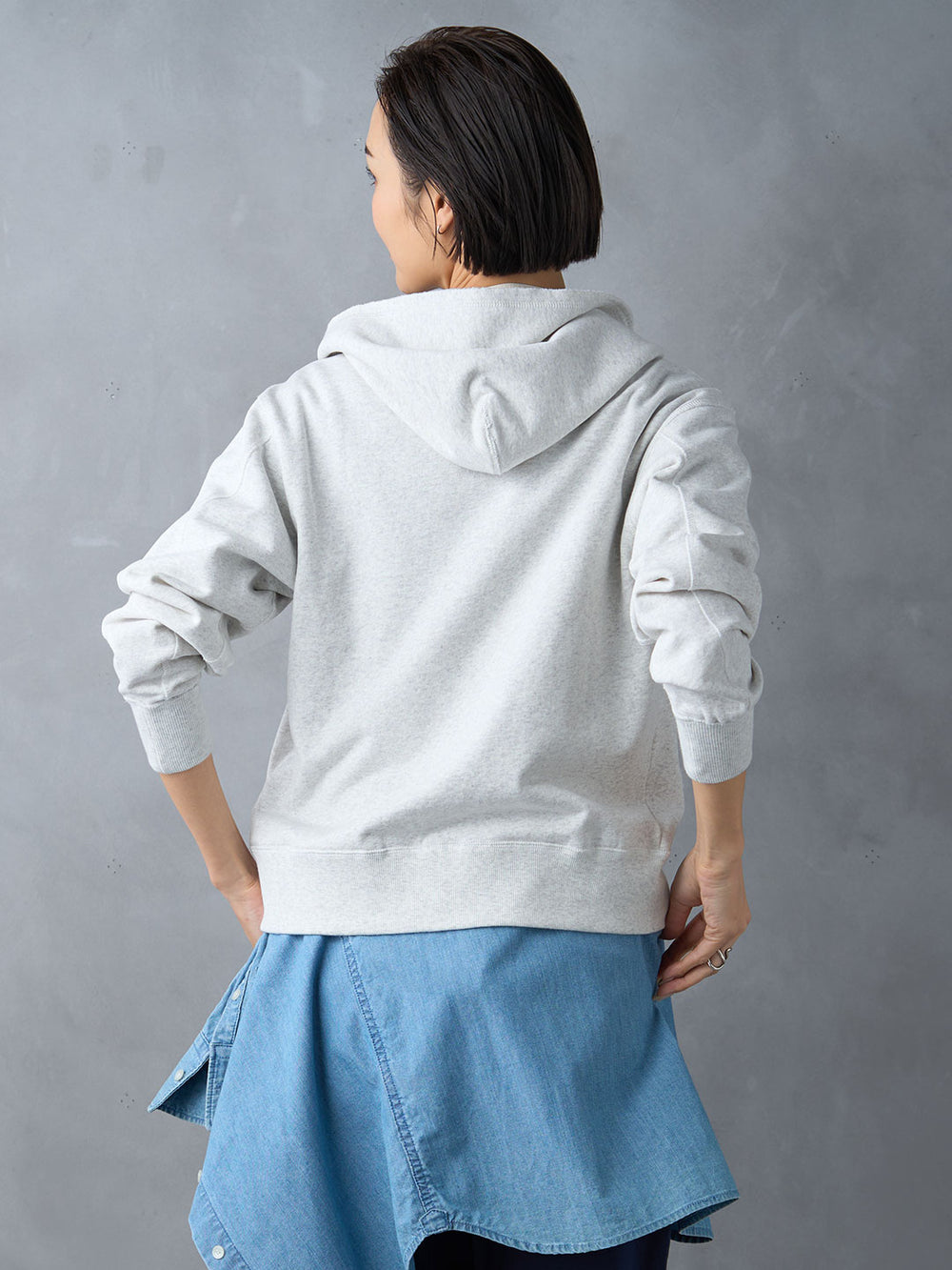 Model：171cm　着用サイズ：F