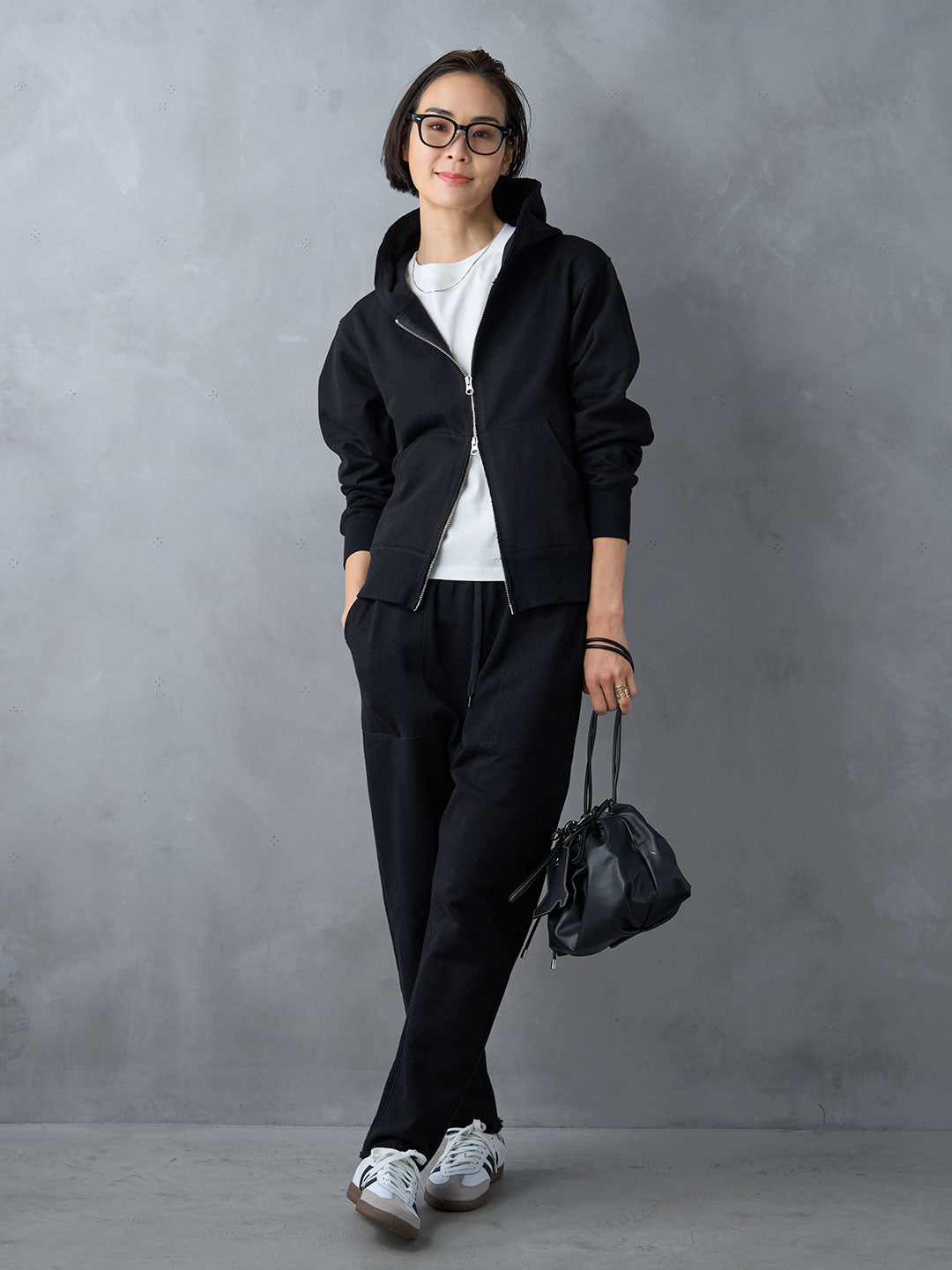 ジップアップフーディセットアップ