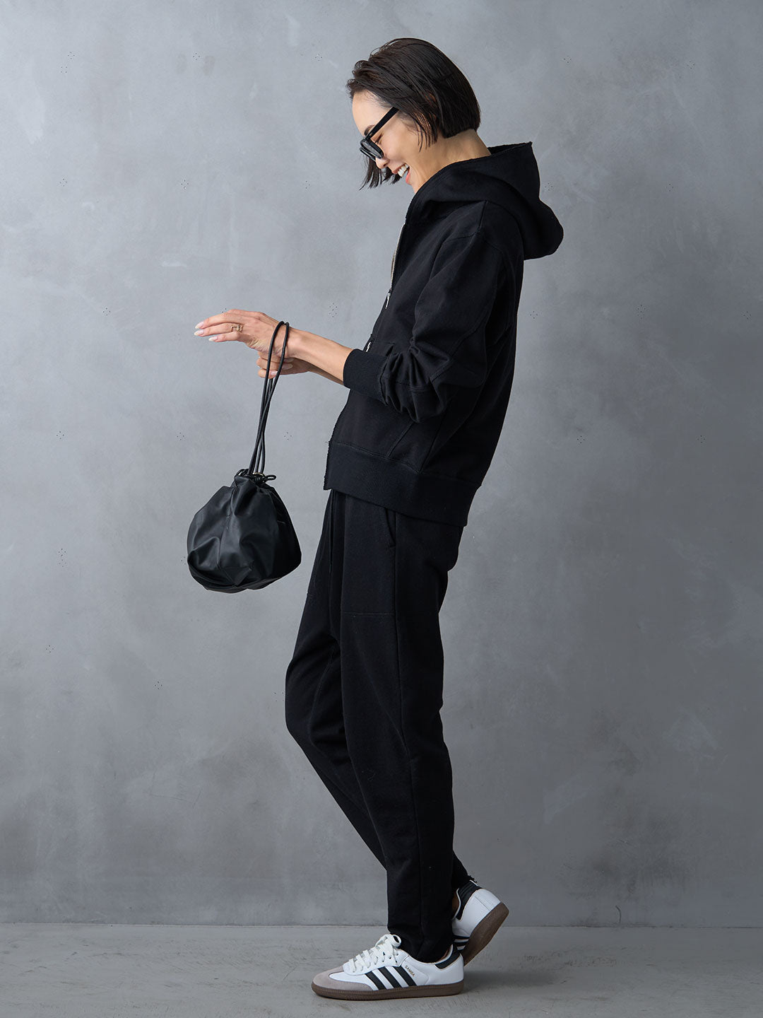 ジップアップフーディセットアップ