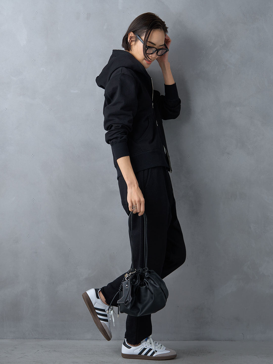 ジップアップフーディセットアップ