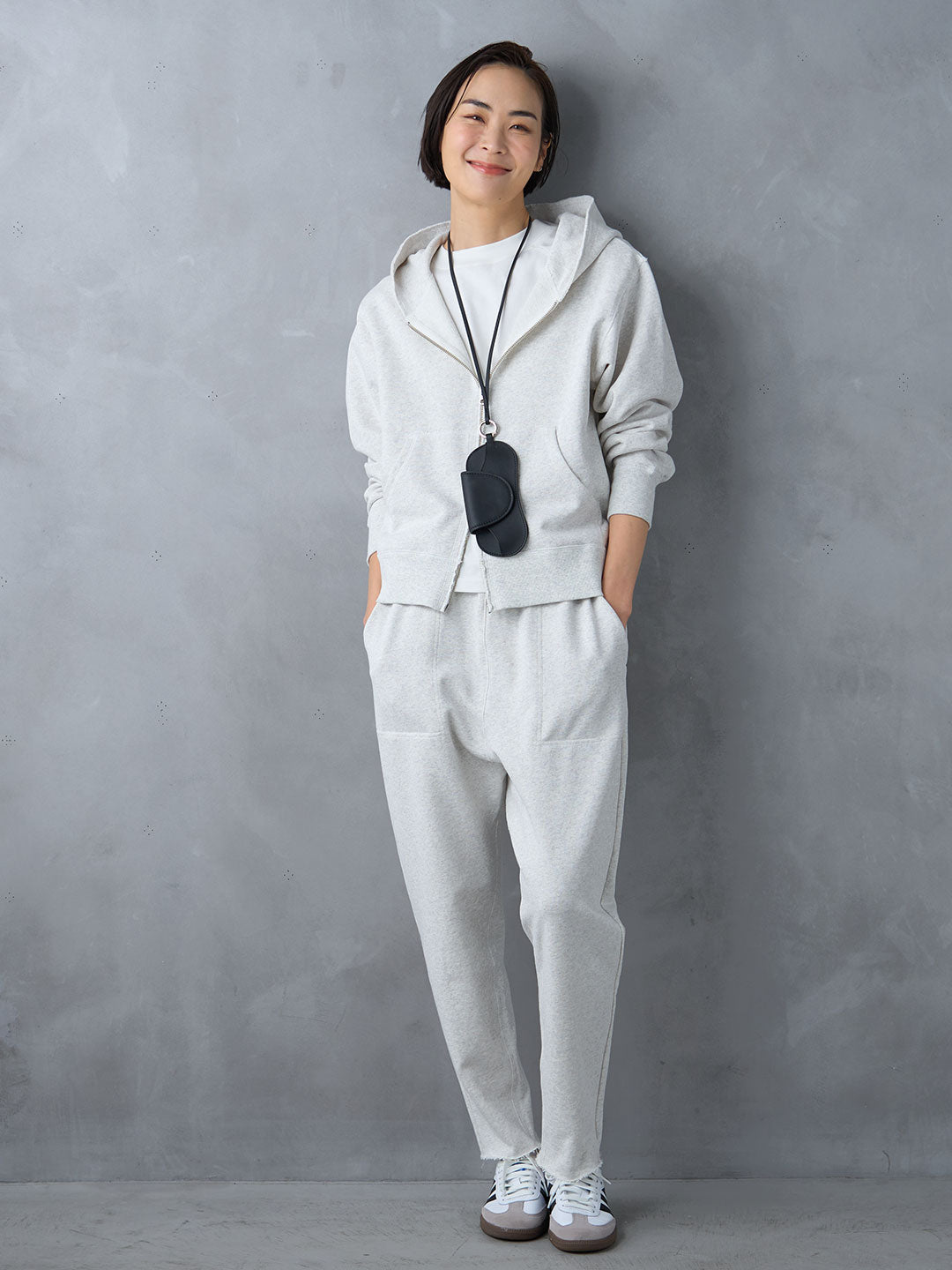 ジップアップフーディセットアップ