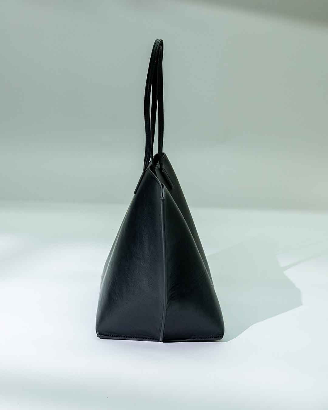 ビッグトートバッグ | Lazo_N33°（ラソエヌサーティスリー）の公式通販