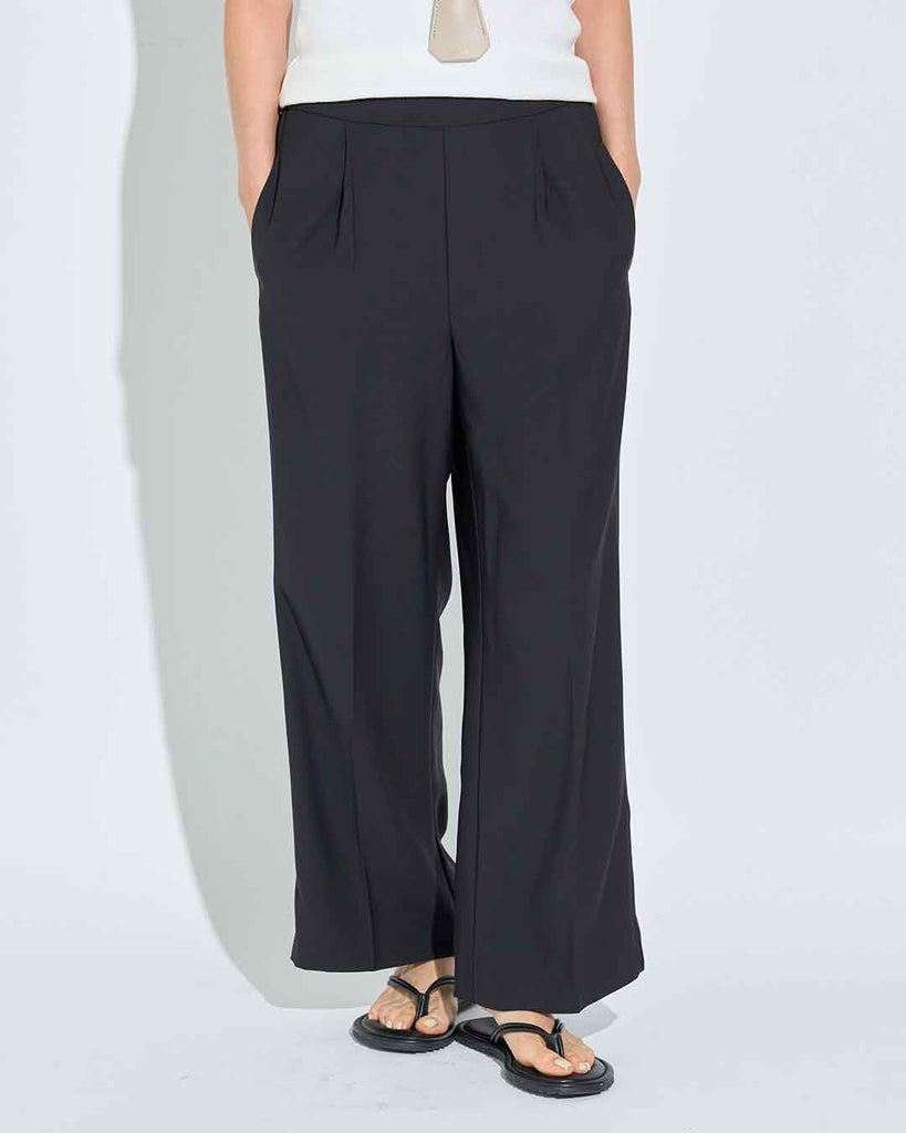 Model：168cm　着用サイズ：M