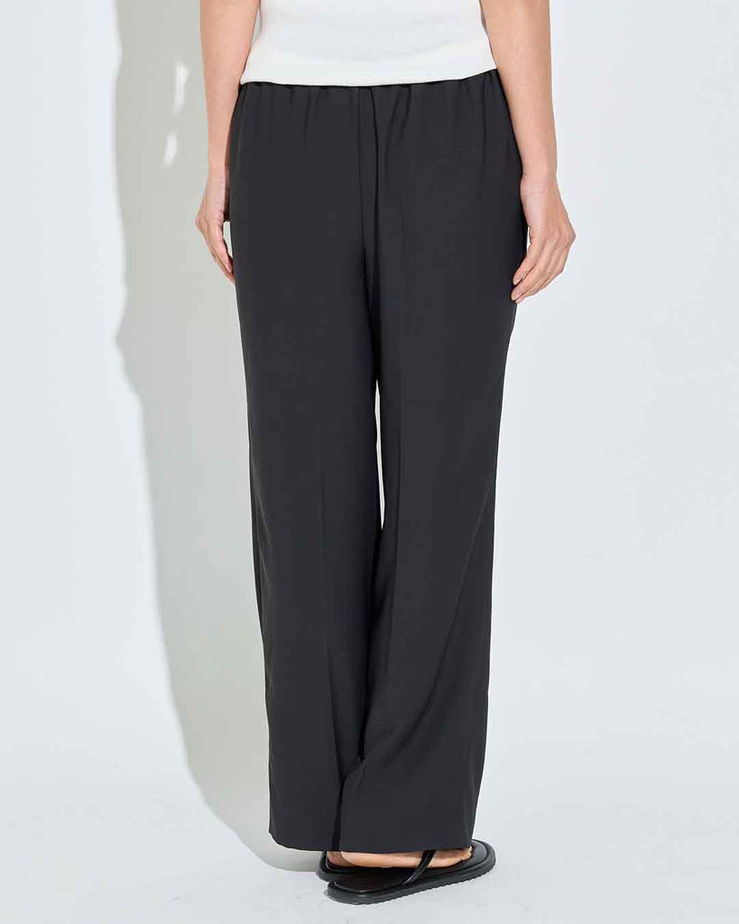 Model：168cm　着用サイズ：M