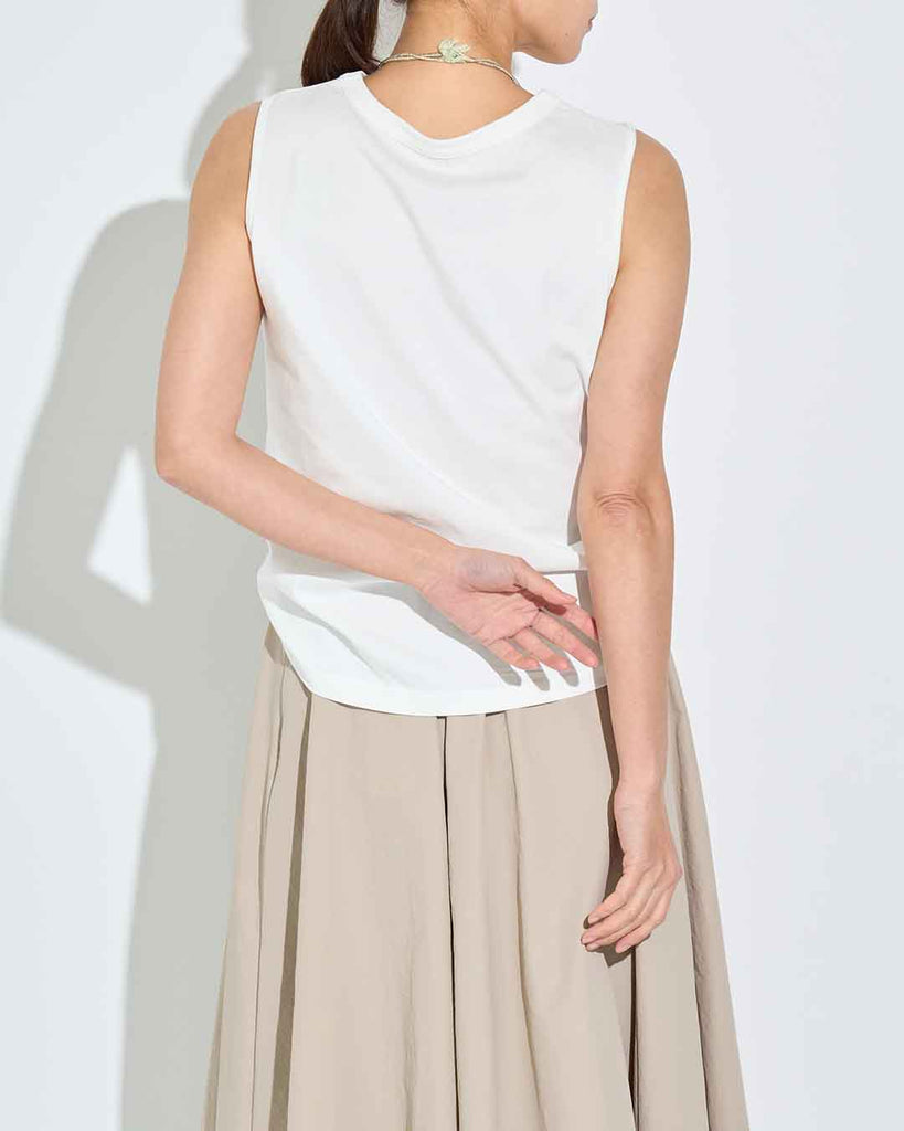 Model：168cm　着用サイズ：F