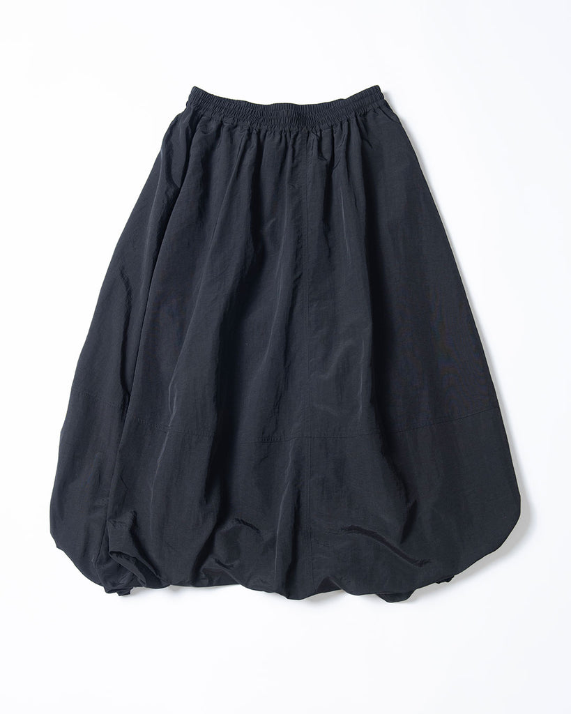 裾がバルーンの状態　Black