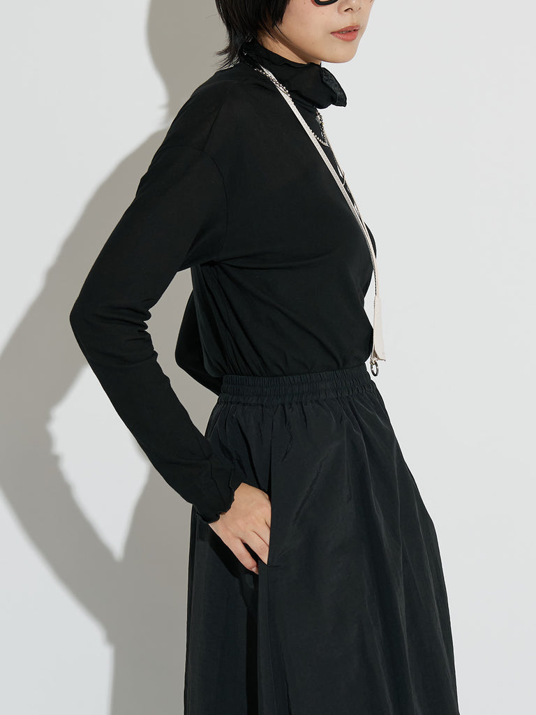 Model：164cm　着用サイズ：F