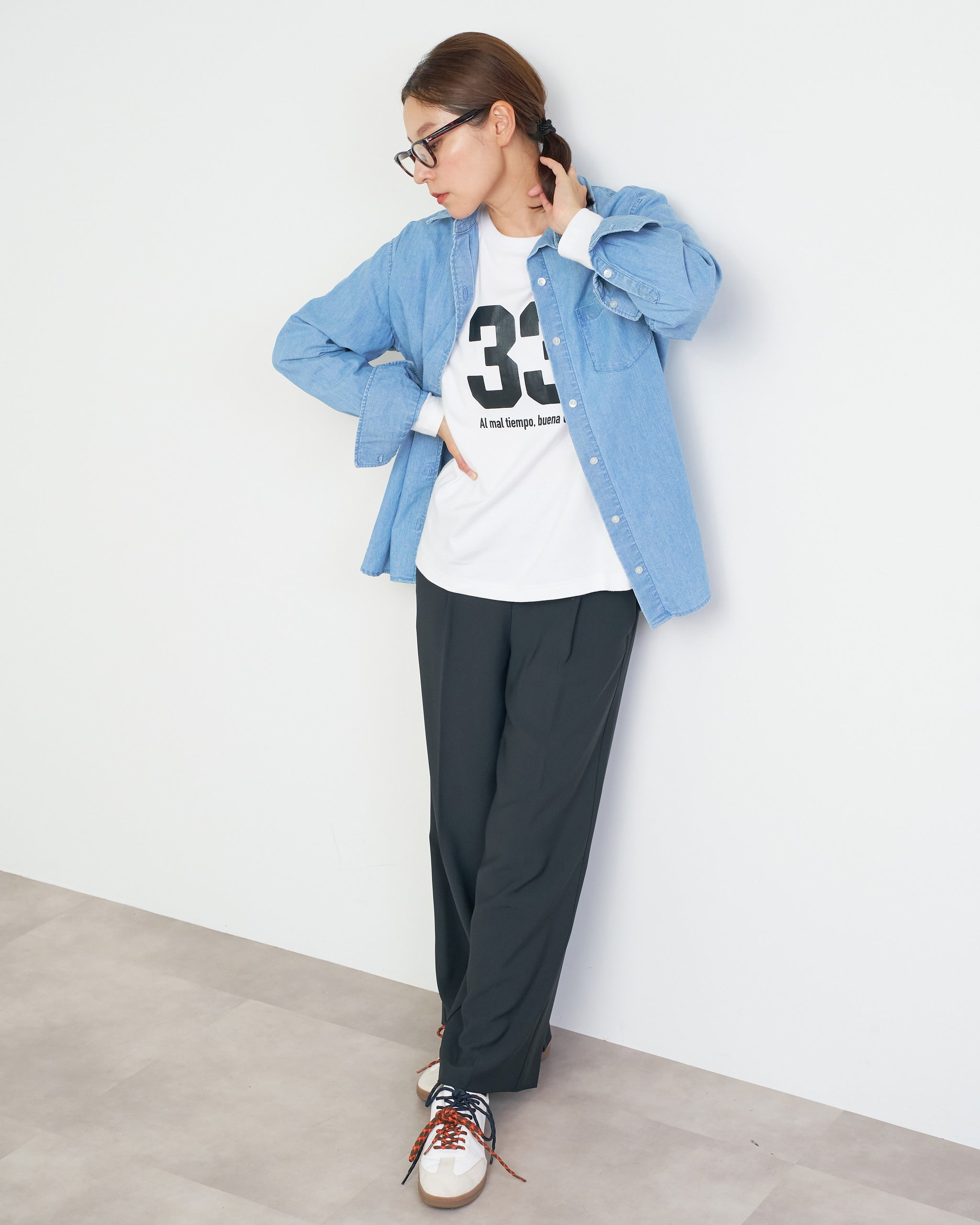 シャンブレーデニムシャツ | Lazo_N33°（ラソエヌサーティスリー）の