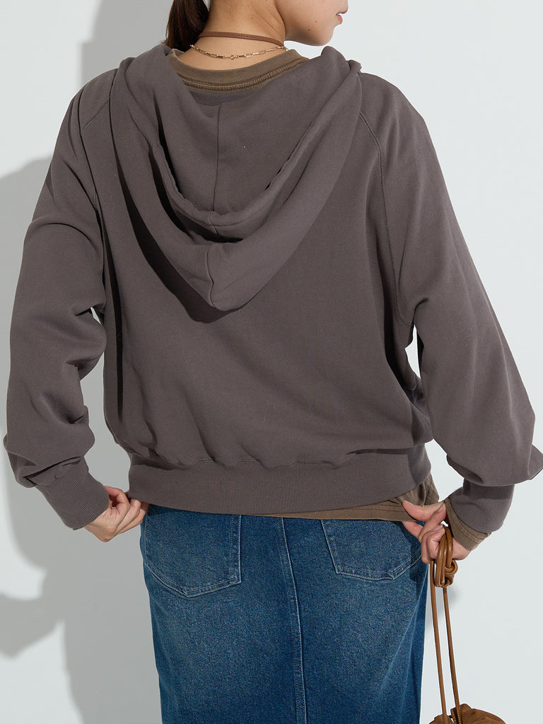 Model：168cm　着用サイズ：F