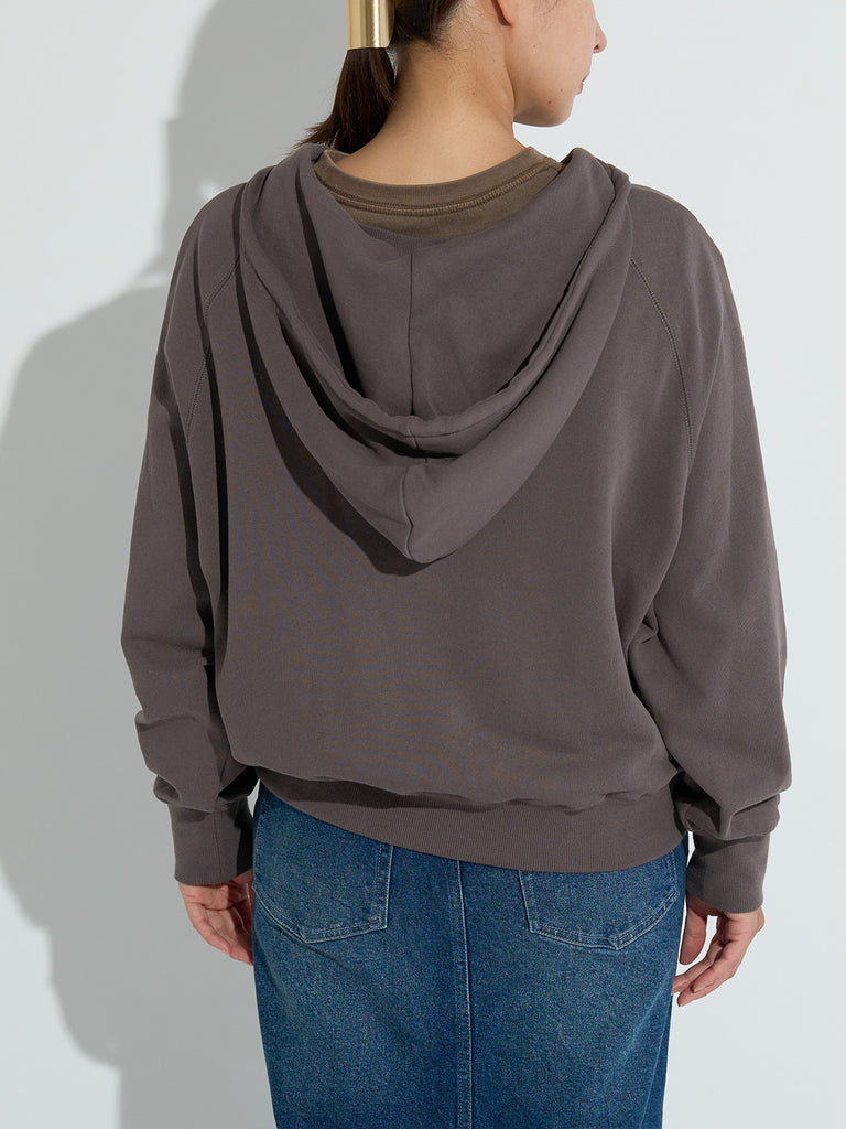 Model：168cm　着用サイズ：F