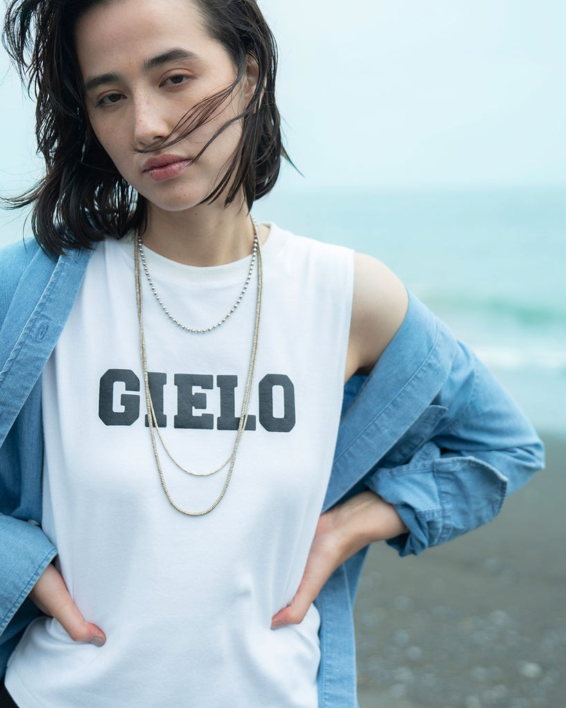 Model：173cm　T-shirt サイズ：F  Shirt サイズ：M