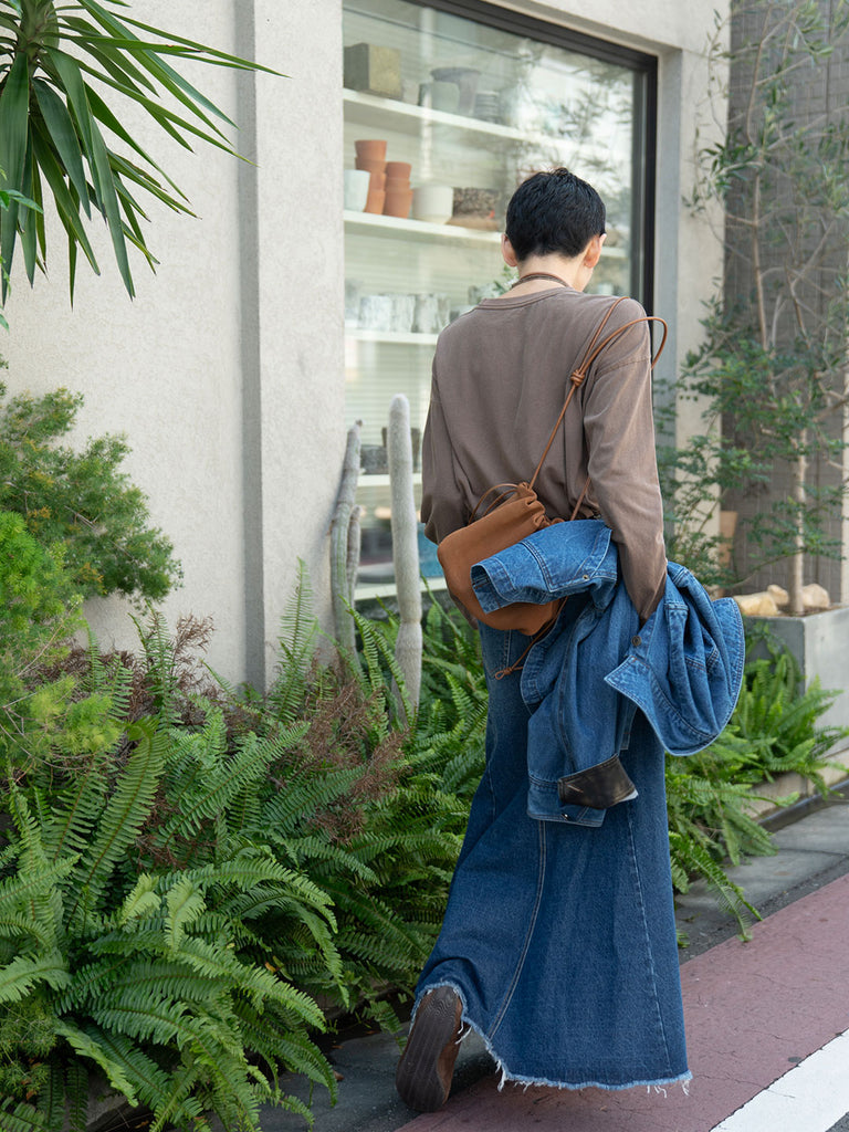 Model：163cm　着用サイズ：Skirt F T-shirt M