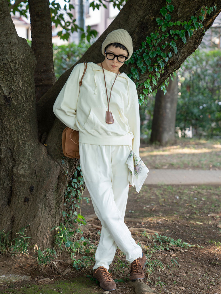 Model：163cm　着用サイズ：Pants L Tops F